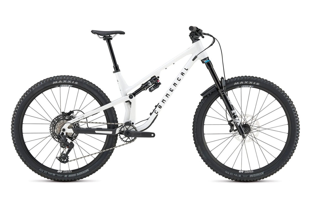 COMMENCAL META V5 ESSENTIAL PURE WHITE 2027