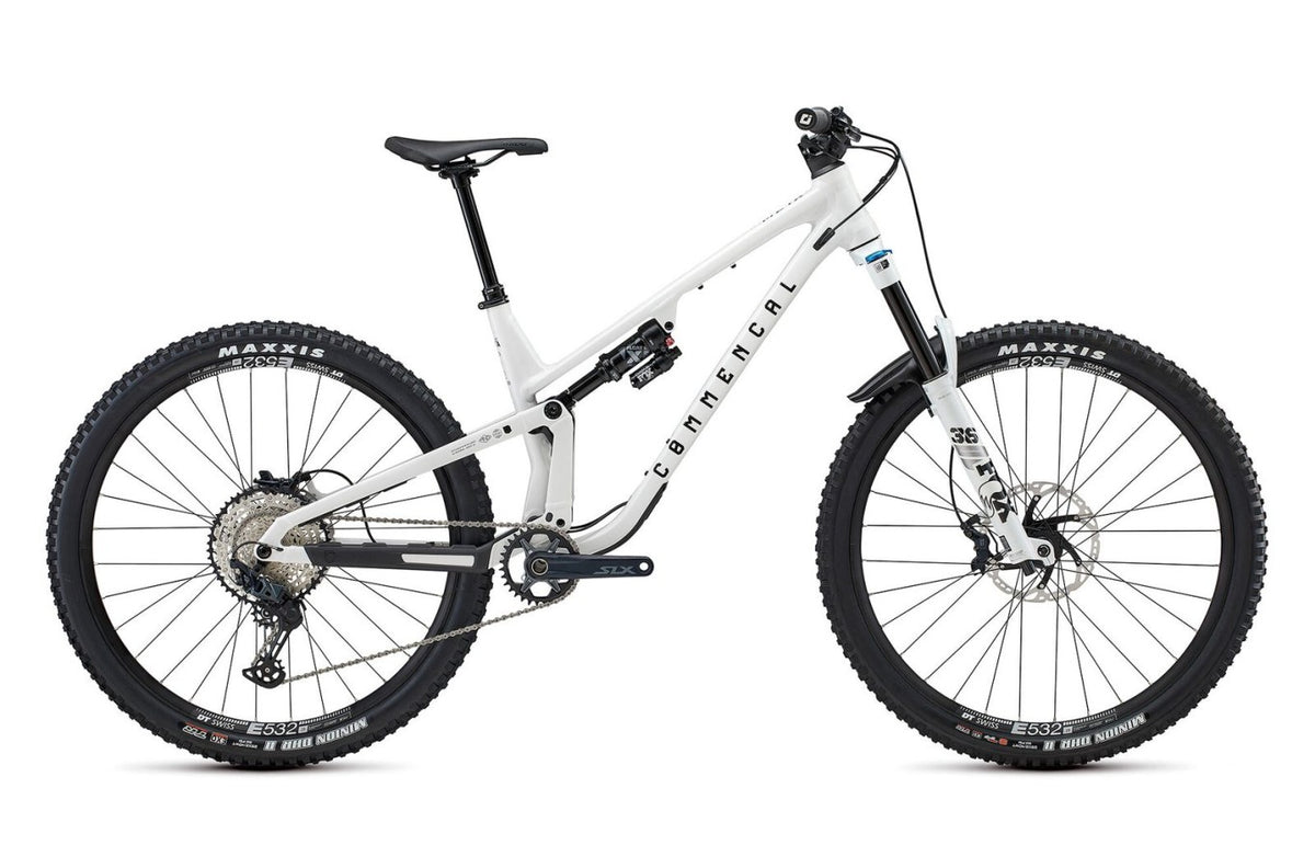 COMMENCAL META V5 ESSENTIAL PURE WHITE
