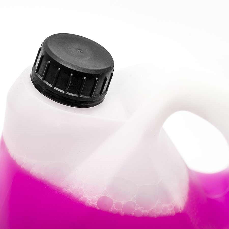 Muc-Off Nano Tech Biodegradable Cleaner Polishes